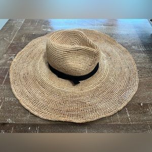 Adorable J Crew packable hat